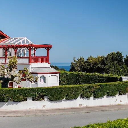 Maitena By Interhome Бидар